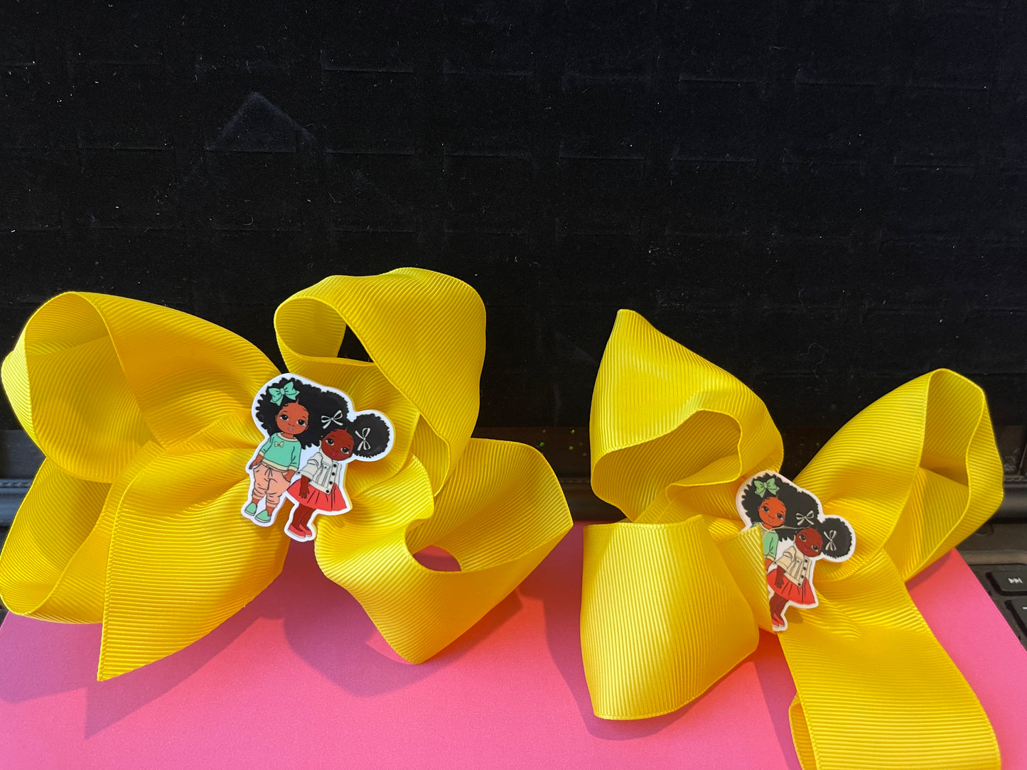 Girls hair bows - African American little girls